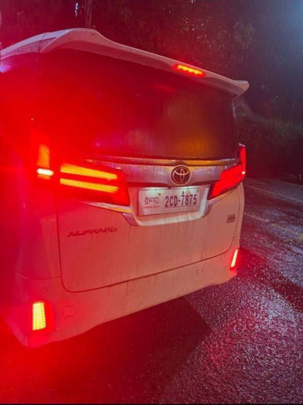 网友 投稿：#绑架 并贩卖女孩的汽车车牌号为金边 2CD-7875，从 柬埔寨 木牌 到波贝，有许多受害者都是这样被 贩卖 ！现在车辆找到了，但女子还没没找到by 匿名投稿网友 投稿：#绑架 并贩卖女孩的汽车车牌号为金边 2CD-7875，从 柬埔寨 木牌 到波贝，有许多受害者都是这样被 贩卖 ！现在车辆找到了，但女子还没没找到by 匿名投稿