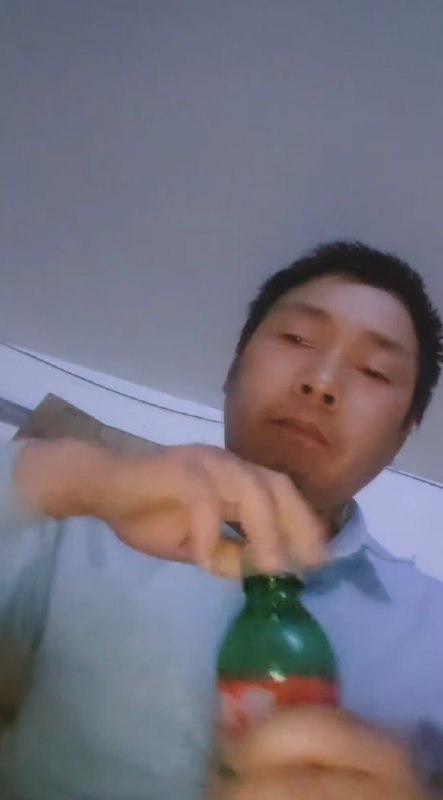 湖北碰到了什么事这么极端？非要喝敌敌畏吗？感谢家人们投稿！湖北碰到了什么事这么极端？非要喝敌敌畏吗？感谢家人们投稿！