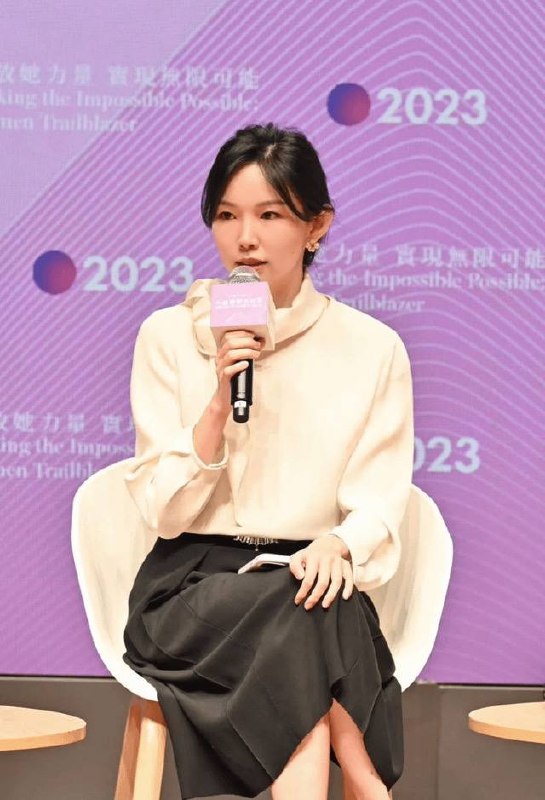 习总书记侄子娶了正大集团的家族成员谢其润根据鲁社长（成功准确预测二十大七常委名单）所说，习总书记的弟弟习远平的儿子，也就是习总书记的侄子齐明正娶了正大集团的第四代家族成员谢其润