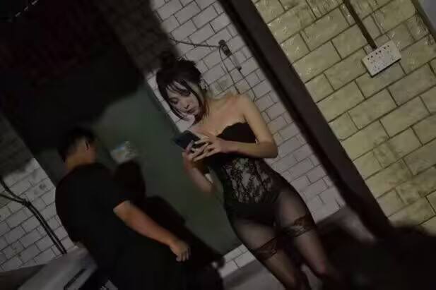兄弟们快冲，南宁 琅西 大市场 #扫街 #美女 #鸡感谢家人们投稿！🌸 投稿  👉 交流群  💬 备用群  🍒 VPN群兄弟们快冲，南宁 琅西 大市场 #扫街 #美女 #鸡感谢家人们投稿！🌸 投稿  👉 交流群  💬 备用群  🍒 VPN群