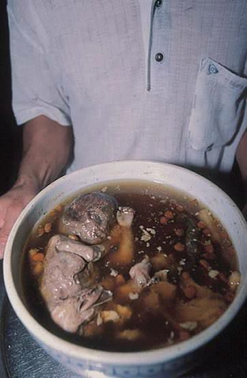 都骂俄爹坏，但苏联影视宣传居然没有战争小英雄，斯拉夫民族的孩子不容葬送，西方战争伦理让妇孺走开！蜘那蛛怂恿教唆未成年 刘胡兰潘冬子王二小张嘎子去当炮灰