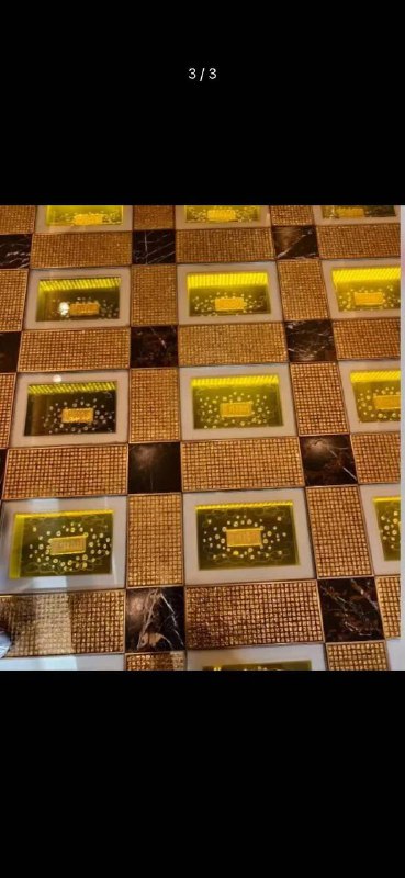 盈利十倍 2月4日晚，澳门 英皇娱乐酒店公告显示，公司以9970万港元的价格，出售了酒店大堂内总量达79公斤的多块 金砖 （ 黄金 ）公告显示，原本这批黄金被按照物业、厂房及设备入账，账面价值仅有940万港元，这个价格也是公司购入黄金的原始价格