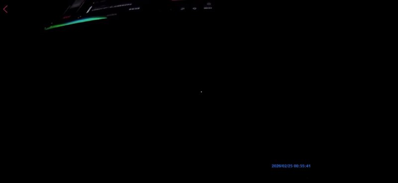 领克Z20语音误关大灯致事故25日凌晨，一名领克Z20车主在高速行驶时，本想通过语音关闭车内阅读灯，系统却误将包括大灯在内的所有灯光关闭