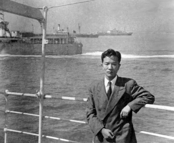 两弹一星元勋王希季院士逝世中国共产党优秀党员，我国航天事业开拓者之一，著名空间技术专家，中国科学院院士，国家“两弹一星功勋奖章”获得者，中国航天科技集团有限公司科学技术委员会原顾问，中国空间技术研究院技术顾问王希季同志，因病医治无效，于2026年8月12日在北京逝世，享年105岁