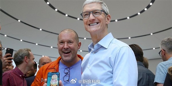 库克 9 月 1 日卸任苹果 CEO，称希望外界记得自己善良正直距离苹果现任 CEO 库克卸任已不足一个月，约翰·特努斯将于 9 月 1 日起接任首席执行官