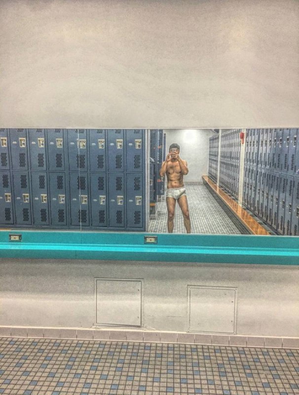 #吃瓜 #加州大学 女博士孕期 #出轨 羊水破裂流产后续：女博士见到网络上都是批评她的言语，继续投稿给学校墙爆料情夫和前夫