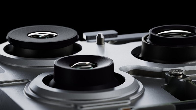 苹果被曝正测试2亿像素长焦相机 或最快明年登陆iPhone据知名爆料账号“数码闲聊站”在微博上的最新消息，苹果正在评估一枚 2 亿像素长焦相机传感器，这一配置最快有望在明年的新款 iPhone 上亮相