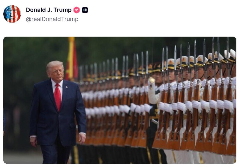 半个月过去了，特朗普还没从访华时的盛大欢迎仪式中“走出来”，又在 Truth Social 上一口气晒出多张照片
