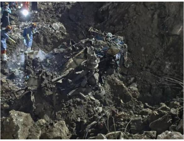 重庆彭水山体崩塌救援持续推进，7月23日以来新搜寻确认30名遇难者7月28日晚，重庆市彭水县发布情况通报称，彭水山体崩塌救援工作进入深度搜寻阶段以来，各专业救援力量持续开展24小时不间断搜寻，按照“不漏一处、不留盲区”的原则，对现场区域进行反复排查和逐步推进