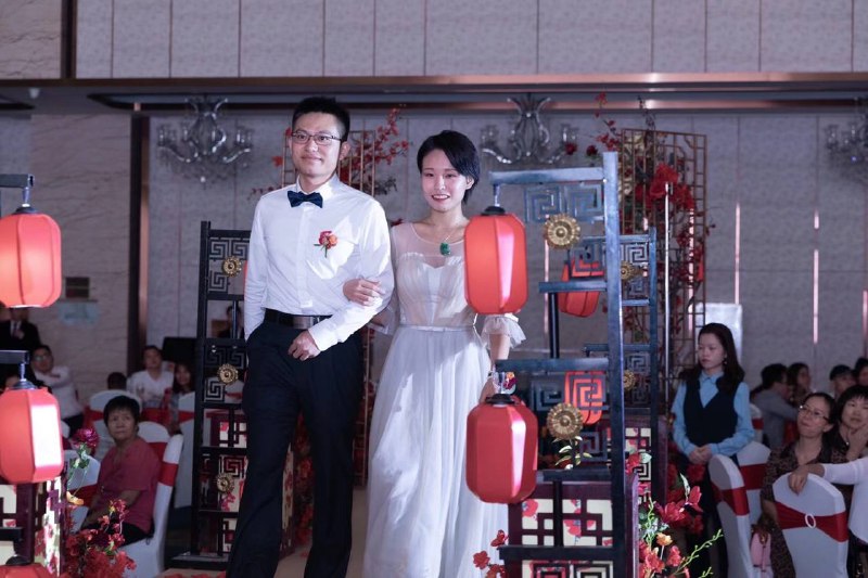 投稿：长沙解放西当众咬事件主角性别实为女性 并曾在教育行业任职 之前各种女权辟谣说是男扮女装和ts变性人感谢 Carriie  投稿！投稿：长沙解放西当众咬事件主角性别实为女性 并曾在教育行业任职 之前各种女权辟谣说是男扮女装和ts变性人感谢 Carriie  投稿！