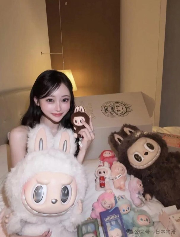 日本六本木高级陪酒女广州运毒被捕今年1月2日有2名日本人在中国广州国际机场入境时，被海关以涉嫌持有毒品为由当场拘留