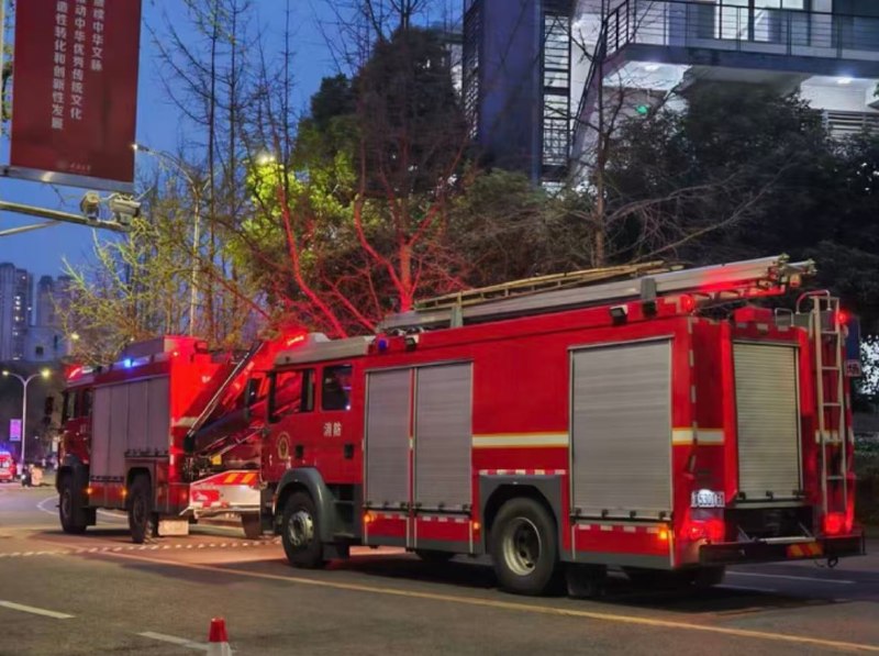 3月20日晚，重庆大学:一实验室发生爆炸，导致1名学生死亡，3名学生受伤，目前事故原因正在调查中