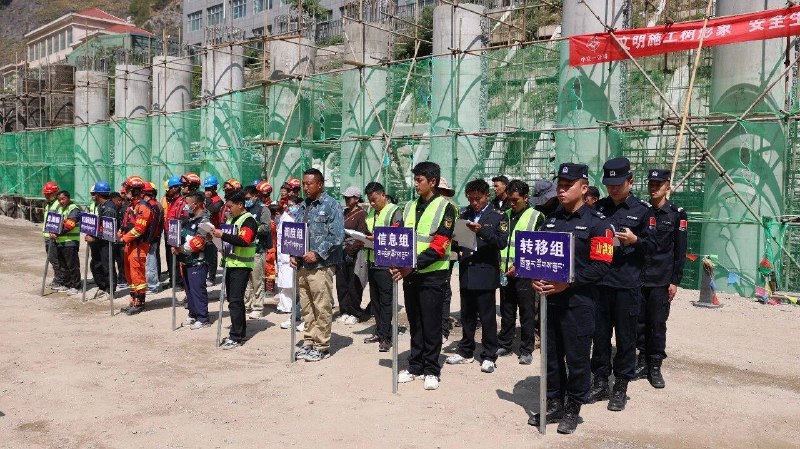 演戏我们是认真的！感谢家人们投稿！演戏我们是认真的！感谢家人们投稿！