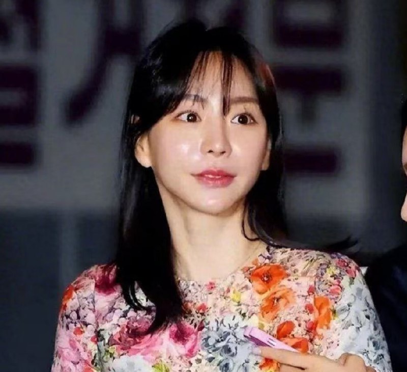 韩国 娱乐圈 黄荷娜 落网 国际 通缉 🍉长期住金边高档公寓出入夜生活场所感谢家人们投稿！韩国 娱乐圈 黄荷娜 落网 国际 通缉 🍉长期住金边高档公寓出入夜生活场所感谢家人们投稿！