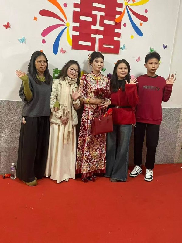 18万八买了个几手车 还带重大事故 🤡🤡妥妥的接盘侠🤡🤡感谢家人们投稿！18万八买了个几手车 还带重大事故 🤡🤡妥妥的接盘侠🤡🤡感谢家人们投稿！