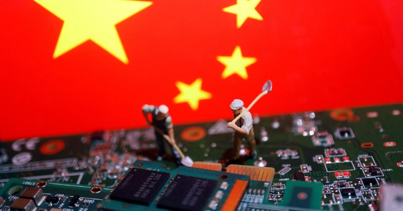 中国要求芯片商扩产时国产设备比例须达 50%路透社 12 月 30 日援引知情人士消息称，中国正要求芯片制造商在扩充产能时，国产设备使用比例须达到至少 50%