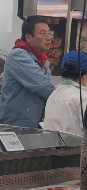 重庆 山姆打包哥 #虐待动物 事件 补充感谢家人们投稿！重庆 山姆打包哥 #虐待动物 事件 补充感谢家人们投稿！