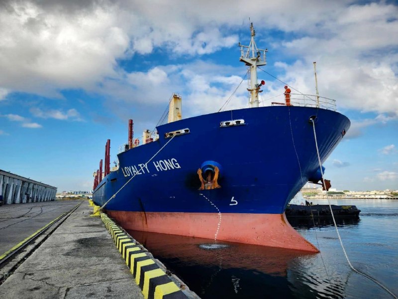 3月26日上午，中国对古巴3万吨紧急粮援的第三批15600吨大米顺利抵达哈瓦那港！感谢家人们投稿！3月26日上午，中国对古巴3万吨紧急粮援的第三批15600吨大米顺利抵达哈瓦那港！感谢家人们投稿！