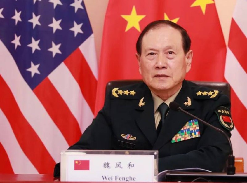 魏凤和案、李尚福案一审宣判2026年5月7日，军事法院依法对中央军委原委员、原国务委员兼国防部长魏凤和受贿案进行了宣判，认定魏凤和犯受贿罪，判处死刑，缓期二年执行，剥夺政治权利终身，并处没收个人全部财产，在其死刑缓期执行二年期满依法减为无期徒刑后，终身监禁，不得减刑、假释