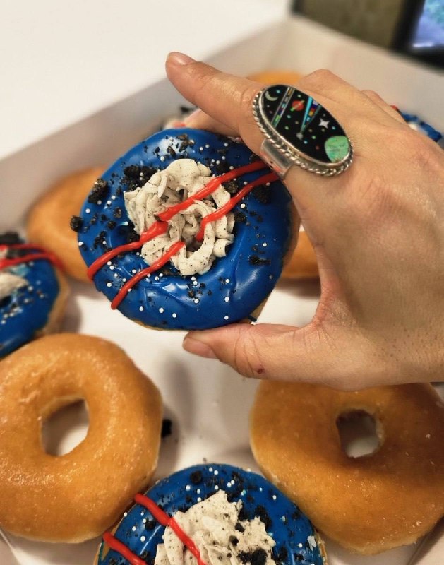 NASA的科学家发明的“零重力咖啡杯”，解决了在失重环境中喝咖啡的问题