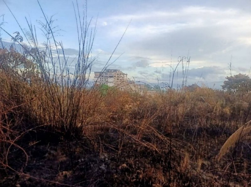 泰军F-16今晨空袭柬埔寨赌场大楼今天清晨，泰国空军出动F-16战机，对柬埔寨菩萨省一栋赌场大楼实施了轰炸