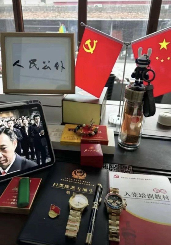 我的工位上班-累感谢家人们投稿！