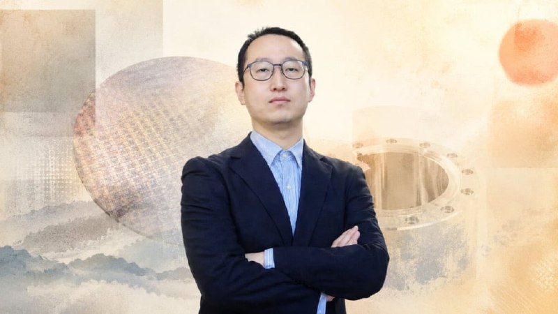 【参与台积电日本3nm项目的中国芯片科学家达博，携整个团队回国】5月25日，《南华早报》等报道，曾参与台积电日本熊本3nm产线关键项目的中国半导体科学家达博（Da Bo），近日正式携整个研究团队回国，并将入职中国一所顶尖高校