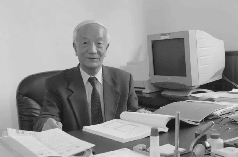 两弹一星元勋王希季院士逝世中国共产党优秀党员，我国航天事业开拓者之一，著名空间技术专家，中国科学院院士，国家“两弹一星功勋奖章”获得者，中国航天科技集团有限公司科学技术委员会原顾问，中国空间技术研究院技术顾问王希季同志，因病医治无效，于2026年8月12日在北京逝世，享年105岁