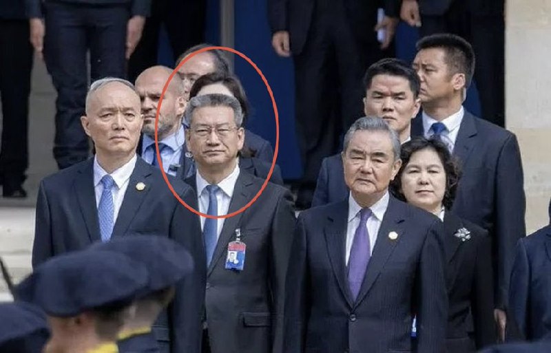 【中办副主任孔绍逊接替任振鹤，任甘肃政府一把手】中共中央政治局8月28日召开会议后，至少上海市、甘肃省两省级政府已出现一把手调整