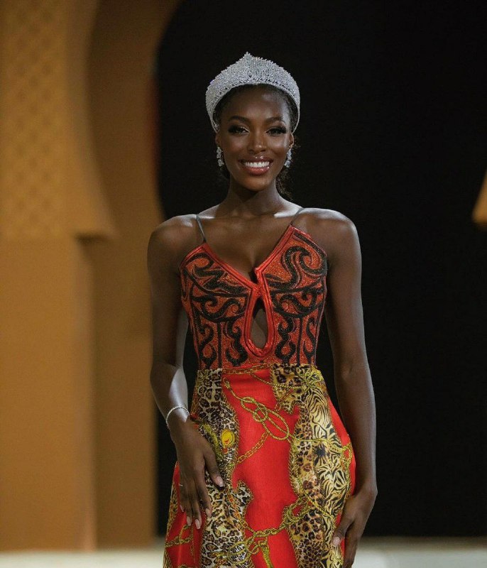 科特迪瓦选美小姐姐#科特迪瓦 #非洲 #黑妹by 匿名投稿科特迪瓦选美小姐姐#科特迪瓦 #非洲 #黑妹by 匿名投稿