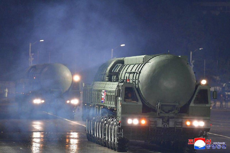 #朝鲜 展示了“ 最强 #核武器 ” 一种能打击整个 美国 本土 的新型 洲际 弹道 导弹