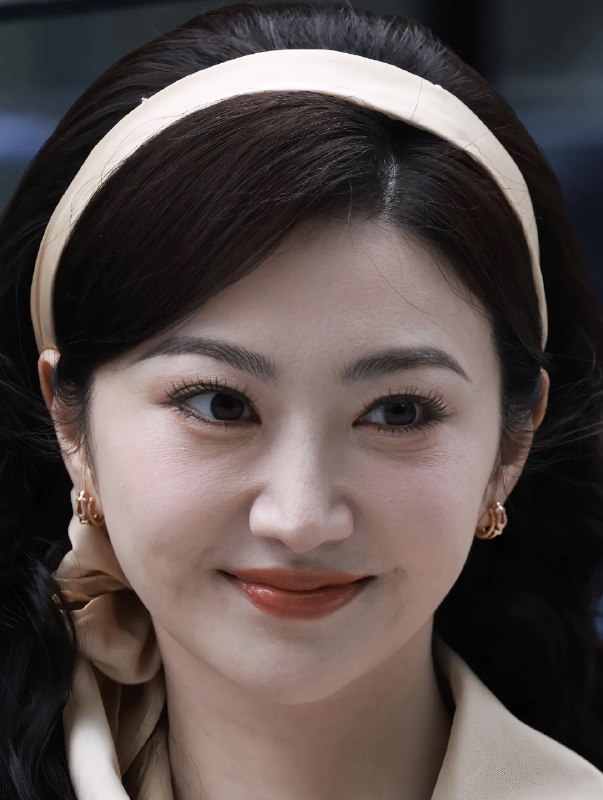 景田88年，也快40岁了，这妆后生图，你们觉得孙哥这餐性价比怎么样？感谢家人们投稿！景田88年，也快40岁了，这妆后生图，你们觉得孙哥这餐性价比怎么样？感谢家人们投稿！