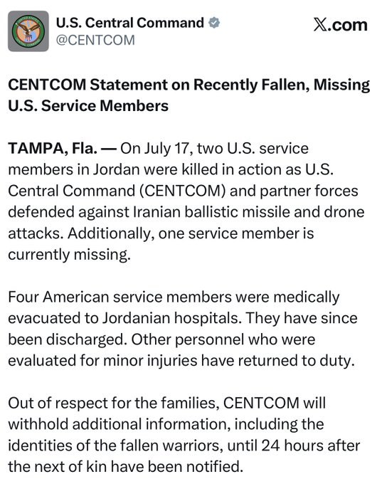 根据美国中央司令部（CENTCOM）消息，两名美国军人是在帮助防御伊朗的弹道导弹和无人机袭击时，在 #约旦 丧生还有一名美国军人失踪，另外四名军人被紧急送往医院接受治疗，目前已康复并返回