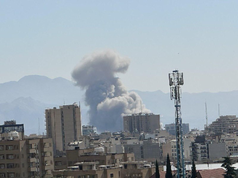 以色列空军袭击了位于德黑兰的伊朗政权喉舌——国家广播局大楼等多个目标
