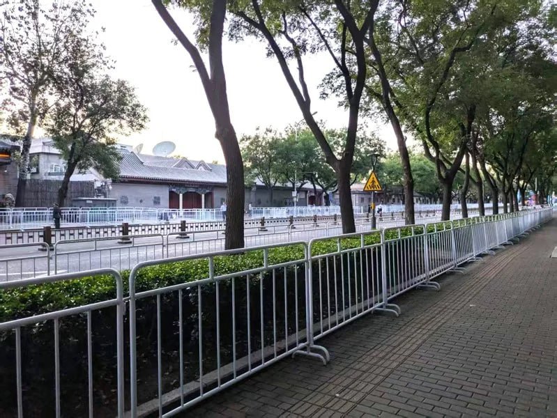 北京九三阅兵今演练彩排区域管控森严#阅兵 #彩排感谢来自某频道的投稿！北京九三阅兵今演练彩排区域管控森严#阅兵 #彩排感谢来自某频道的投稿！