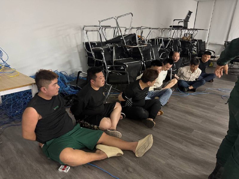 #金边一公寓突袭后续报道：行动地点位于万景县图尔斯瓦普雷1分区7号村金一公寓41号楼30层360室，涉嫌进行网络诈骗活动