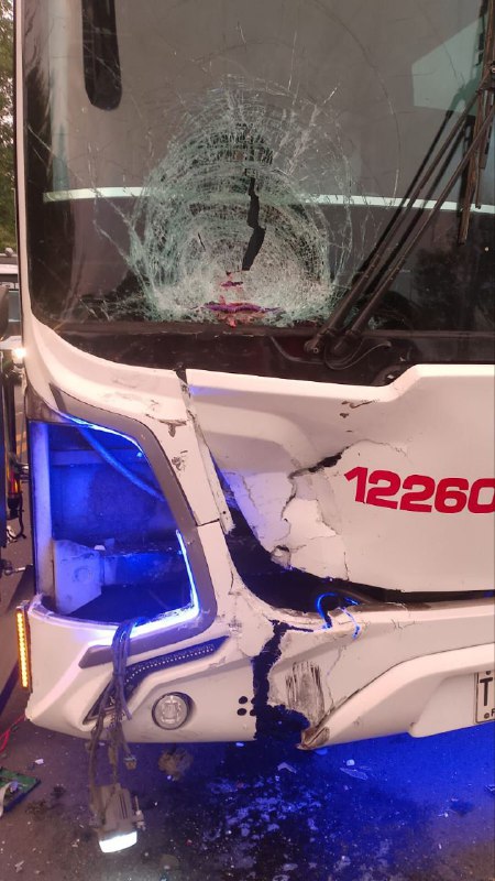 #摩托 #车祸 直接 #火化 #火烧人 都熟人 ！感谢家人们投稿！#摩托 #车祸 直接 #火化 #火烧人 都熟人 ！感谢家人们投稿！