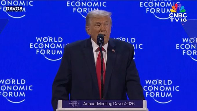 🚨今天的达沃斯（2026年1月21日）已经不再是单纯的经济论坛，而变成了一场全球政治的“角斗场”