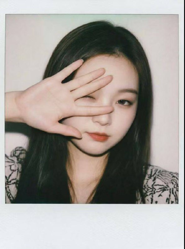 内蒙古3岁女童被虐致死案新进展：被告人之一生父女友文桃桃（00后）已被执行死刑，此前生父被判无期徒刑