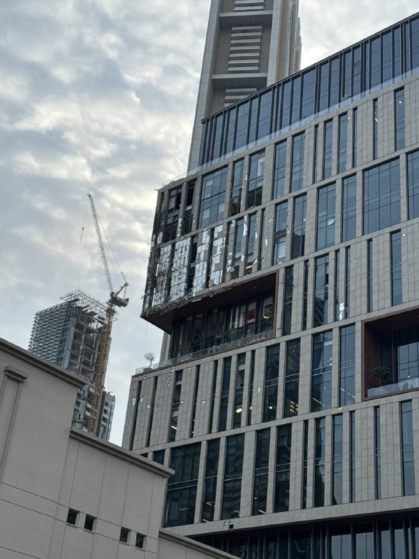 ‼️ 🇮🇷 🇦🇪 迪拜金融中心遭遇袭击▪️ 无人机袭击后，金融区摩天大楼冒出浓烟