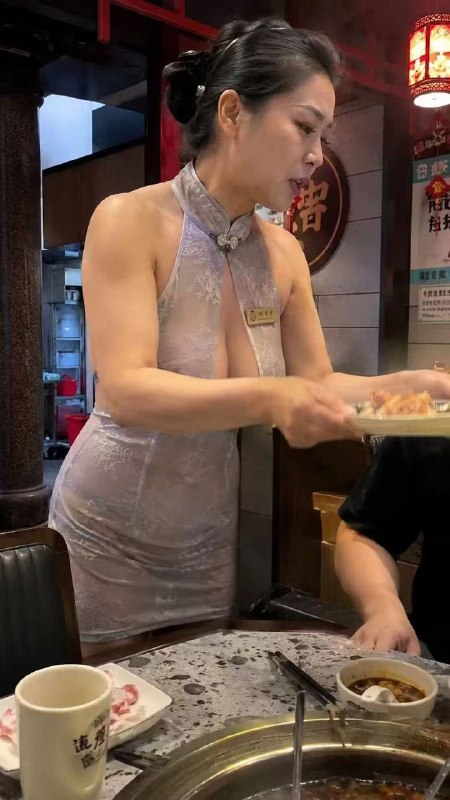 重庆渝中区的渝老客火锅感谢家人们投稿！重庆渝中区的渝老客火锅感谢家人们投稿！