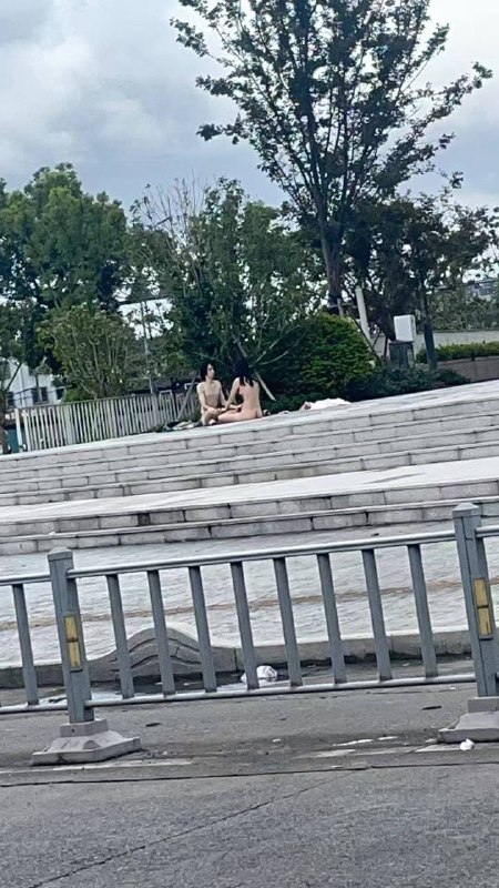 浙江宁波 小说照进现实了 这是在修炼什么心经🤣🤣 #吃瓜 #热点感谢家人们投稿！浙江宁波 小说照进现实了 这是在修炼什么心经🤣🤣 #吃瓜 #热点感谢家人们投稿！