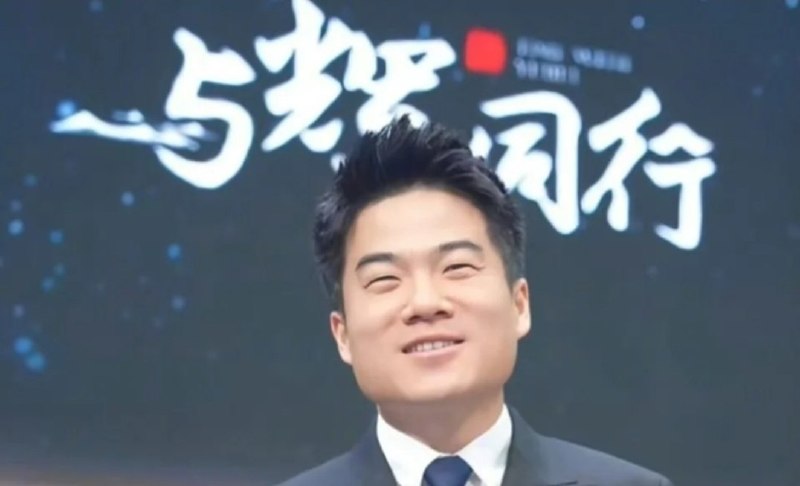 老梁在油管做了一期节目，用40多分钟批判董宇辉卖假货后为什么到现在还“稳如老狗”没想到视频发出后收到好多投诉，其中就有董宇辉的公司，直接把视频给下架了老梁无奈在油管上解释，最后还撂下一句话：“心底无私天地宽”感谢家人们投稿！老梁在油管做了一期节目，用40多分钟批判董宇辉卖假货后为什么到现在还“稳如老狗”没想到视频发出后收到好多投诉，其中就有董宇辉的公司，直接把视频给下架了老梁无奈在油管上解释，最后还撂下一句话：“心底无私天地宽”感谢家人们投稿！