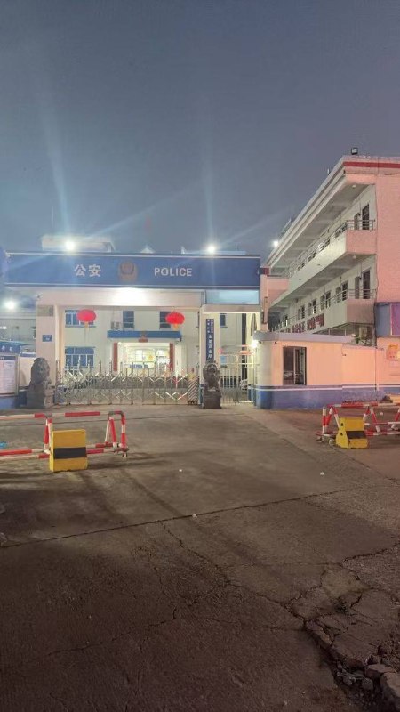 #网恋 被骗3800元被180斤死肥骗感情😁😁 #聊天记录感谢家人们投稿！#网恋 被骗3800元被180斤死肥骗感情😁😁 #聊天记录感谢家人们投稿！