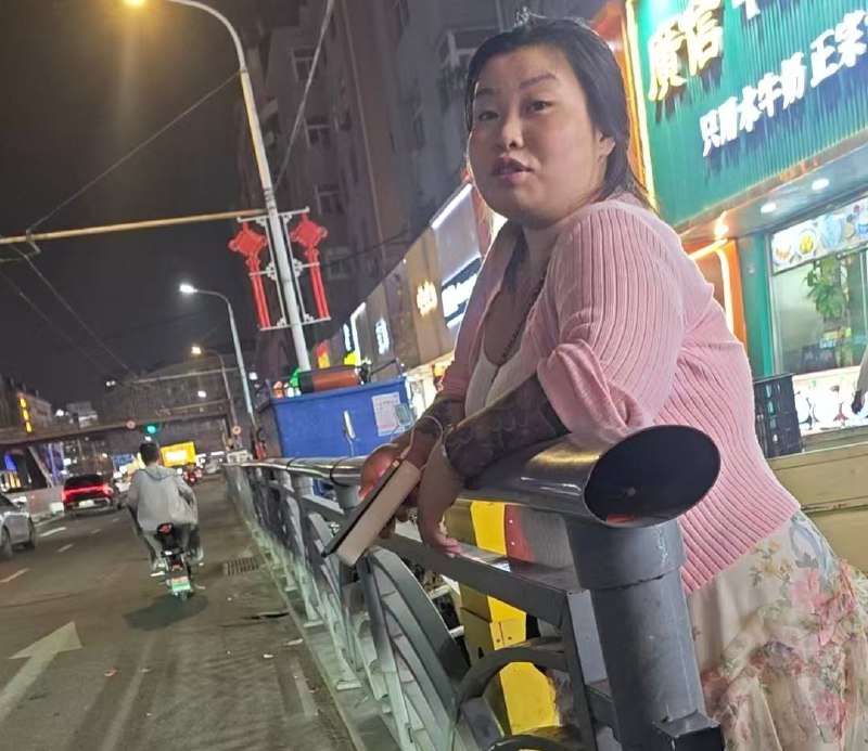 抖音的美颜真的是超级无敌🤣🤣🤣感谢家人们投稿！抖音的美颜真的是超级无敌🤣🤣🤣感谢家人们投稿！