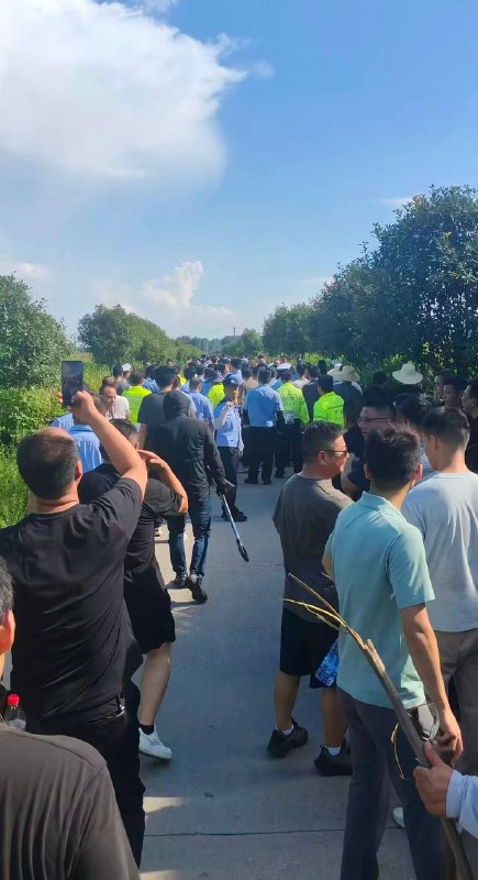 河南西平县发生重大刑事案件，嫌疑人在逃