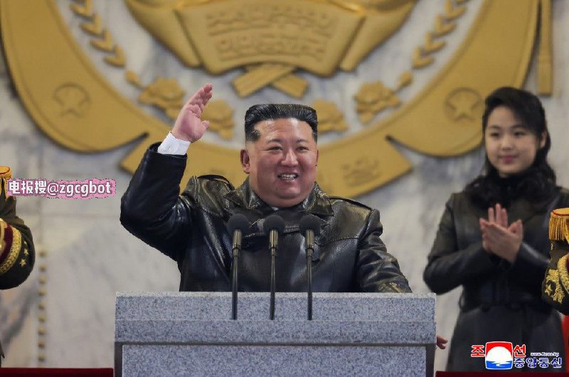 🇰🇵朝鲜平壤举行阅兵仪式，纪念朝鲜劳动党第九次全国代表大会金正恩表示朝鲜武装力量“已做好应对任何情况的准备”