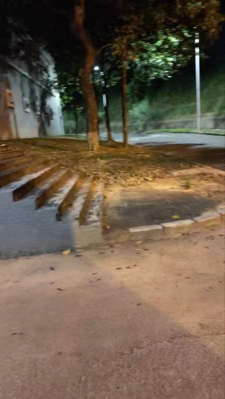 #吃瓜 #情侣 天天在学校靠逼就不能去开个房吗？给学姐#偷拍 下来学姐晚上又睡不着了🤣#吃瓜 #情侣 天天在学校靠逼就不能去开个房吗？给学姐#偷拍 下来学姐晚上又睡不着了🤣