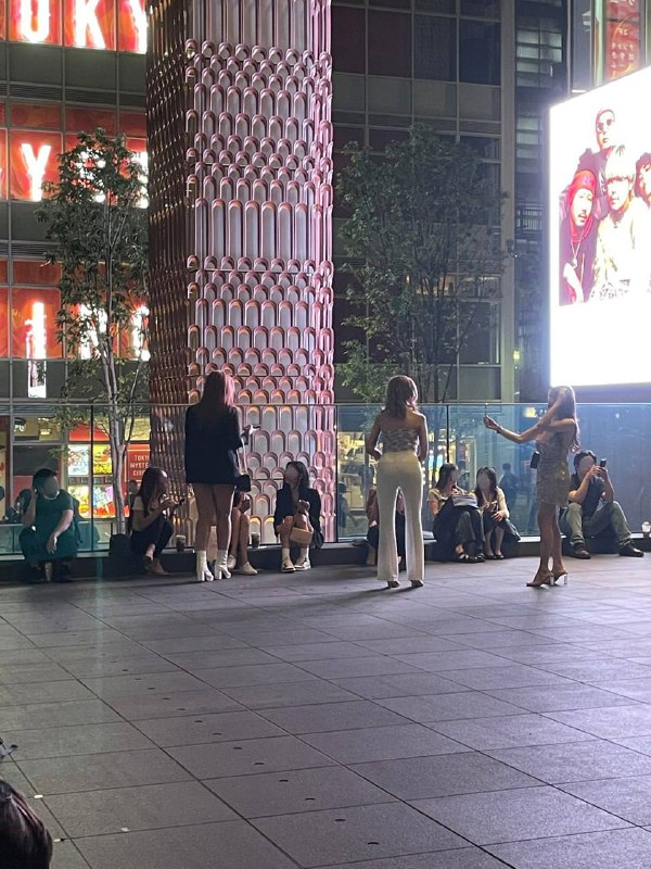 我擦 刚被搭讪了！#人妖我擦 刚被搭讪了！#人妖