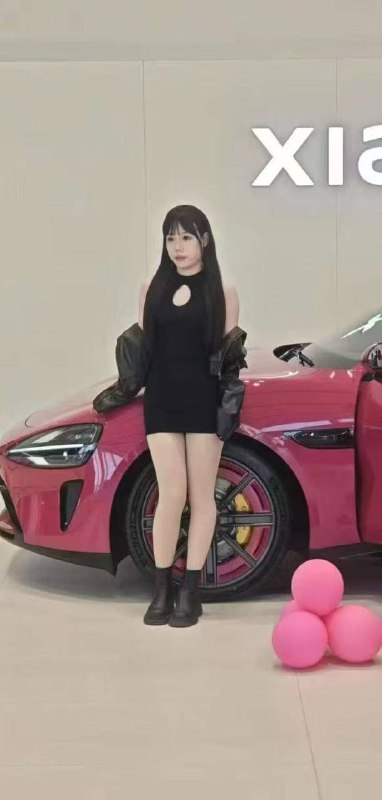 小米 su7 #美女 提车 😀小米 su7 #美女 提车 😀